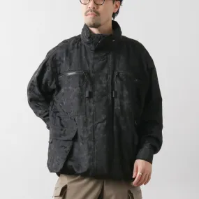 Non Restrictive Movement WHITE MOUNTAINEERING / Wild Things Collaboration Digital Camo Cargo Short Jacket