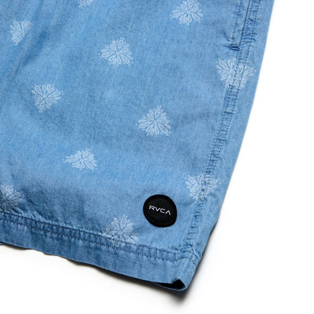 surf wear Classic Appeal RVCA Escape Elastic Chambray 17 Shorts - Washed Chambray