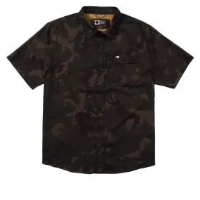 Salty Crew Flagship UV Button Up Shirt - Dark Camo Everyday Wear