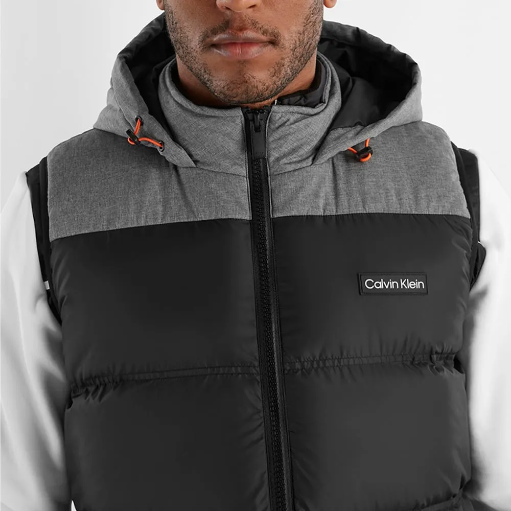 Light Reflective Trim Character Calvin Klein Elmswell Hybrid Gilet - Black