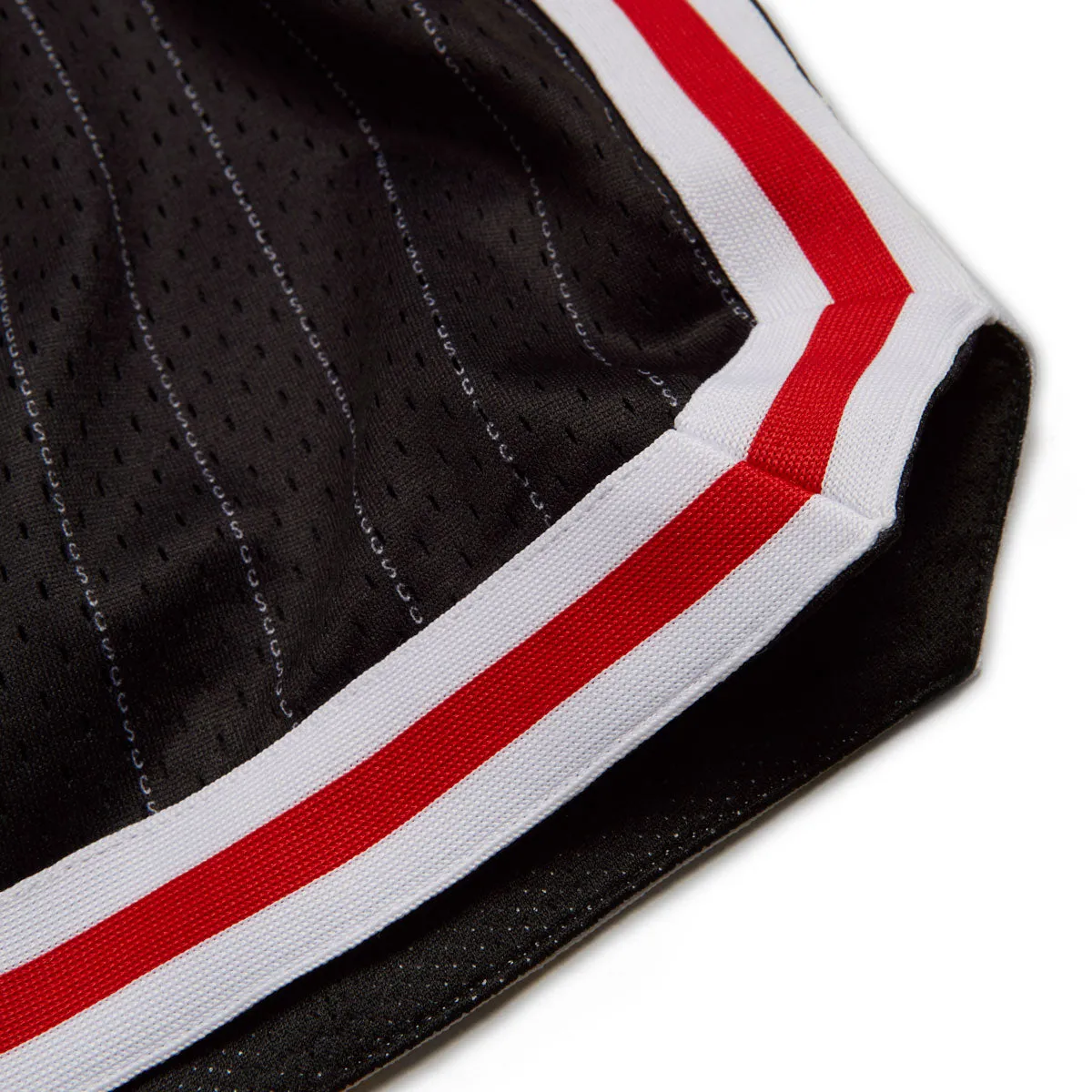CCS Crossover Basketball Shorts - Black/Red cardigan