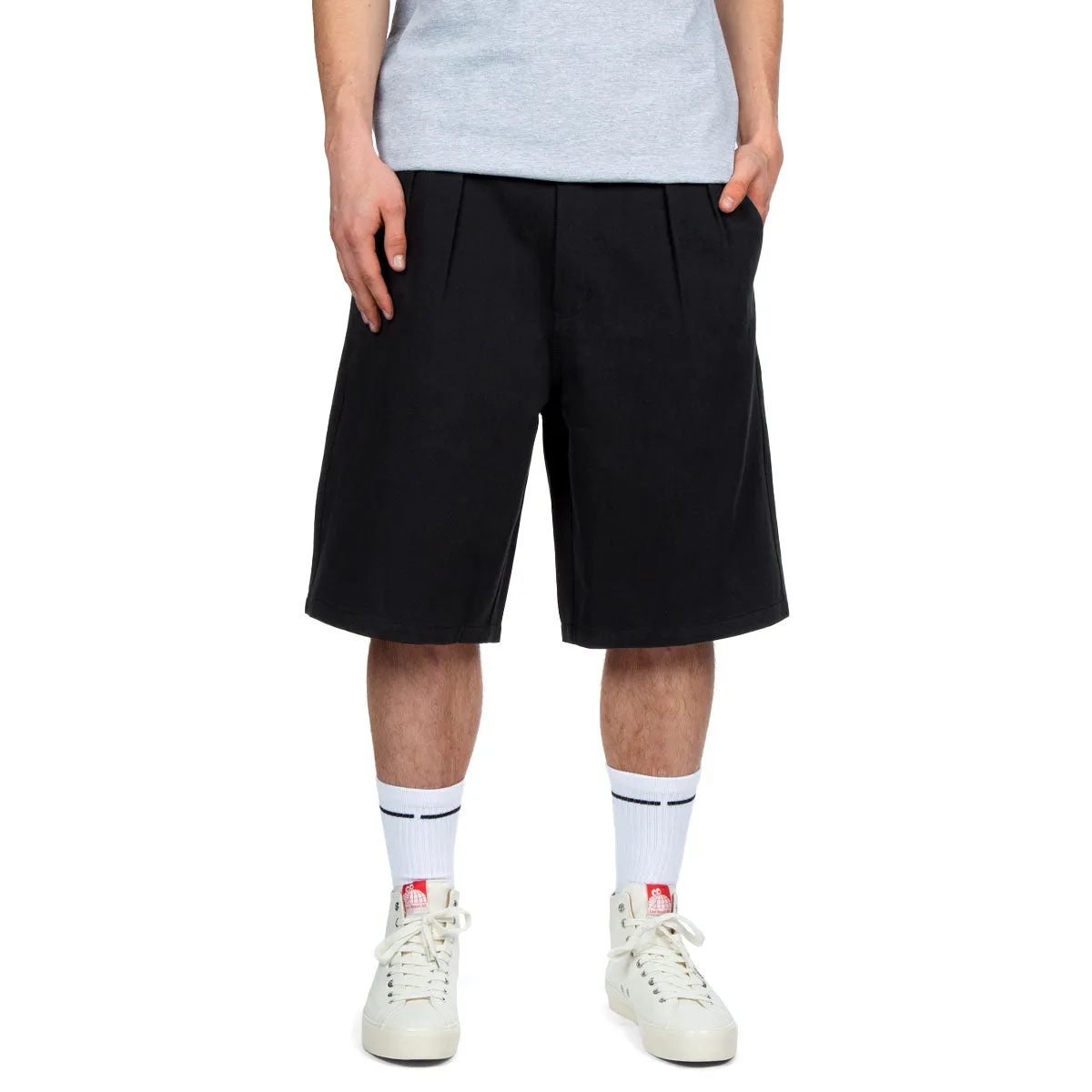 CCS Pleated Chino Shorts - Black Non slip grip