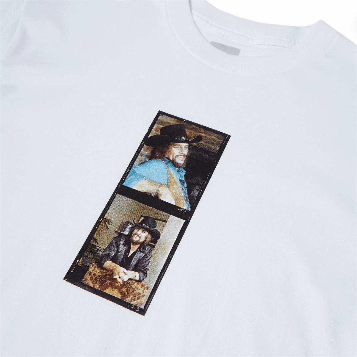 windproof City Outfit Chocolate x Waylon Ramblin Man T-Shirt - White
