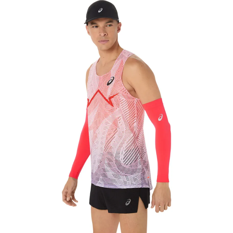 Adjustable Hem Unisex ASICS Men's Metaspeed Running Singlet in Flash Red AW25