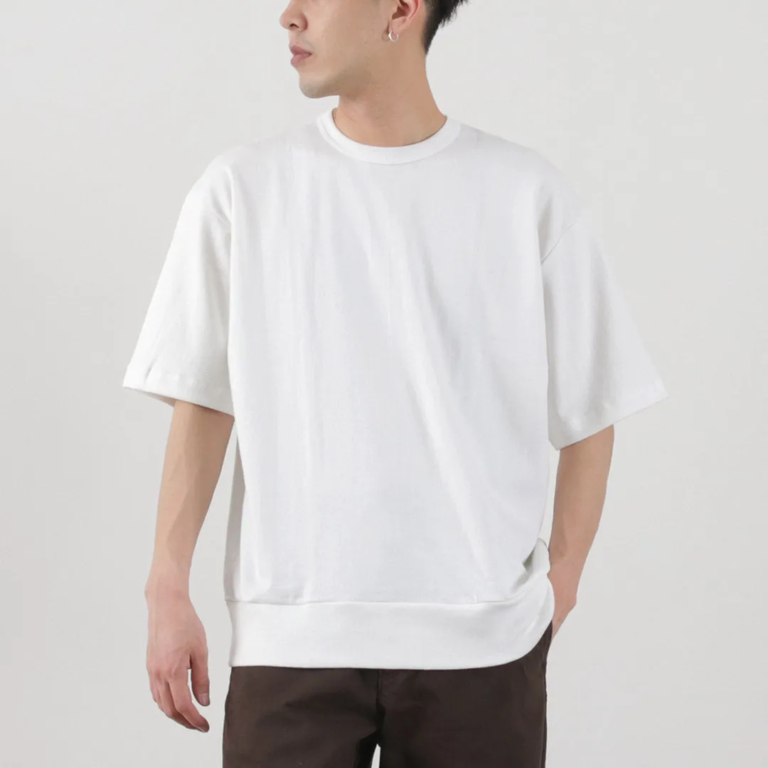 GICIPI / TONNNO Relaxed Fit Crew Neck T-Shirt Comfy Comfort Subtle Logo Placement