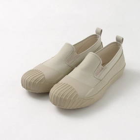 Supportive sole Fashion Step MOONSTAR / All Weather Slip-On Sneakers