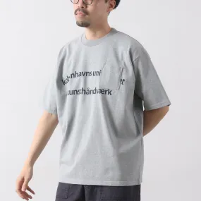 Travel Style Trend Minimal Comfort Style FLISTFIA / Printed Pocket T-Shirt