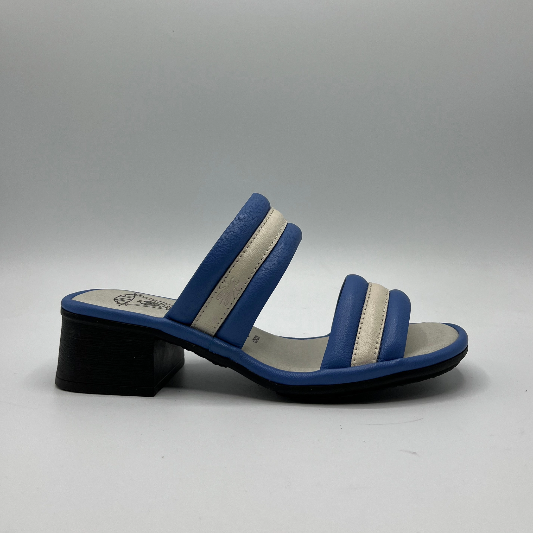 Dressy Sandals Fly London Eity