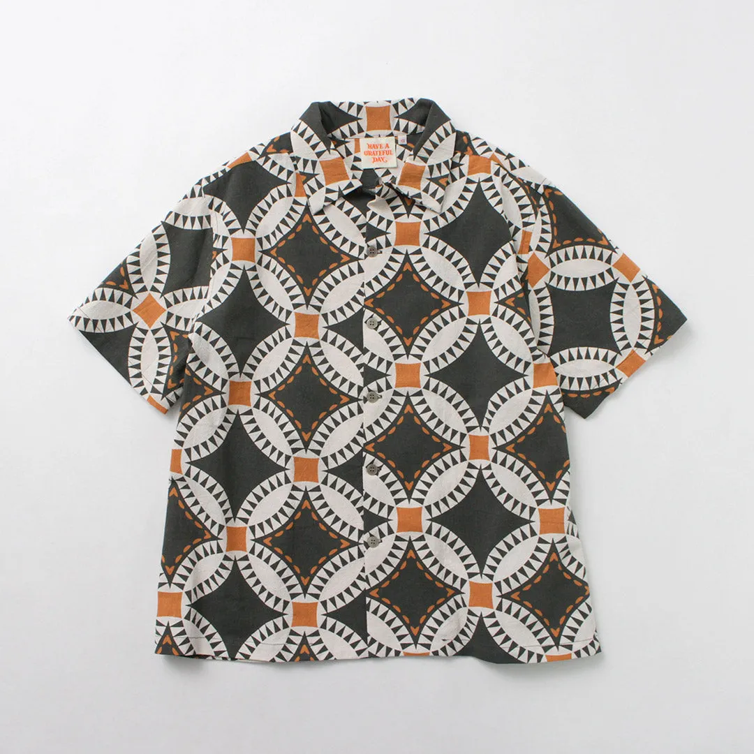 HAVE A GRATEFUL DAY / Open Collar Short Sleeve Shirt Vintage Quilt Print Beach Ready