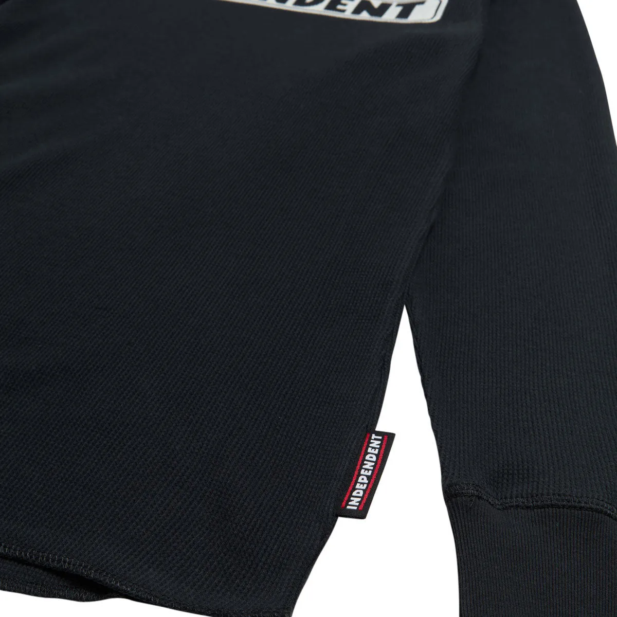 Lightweight Material Independent Bar Logo Long Sleeve Thermal Shirt - Black 2025