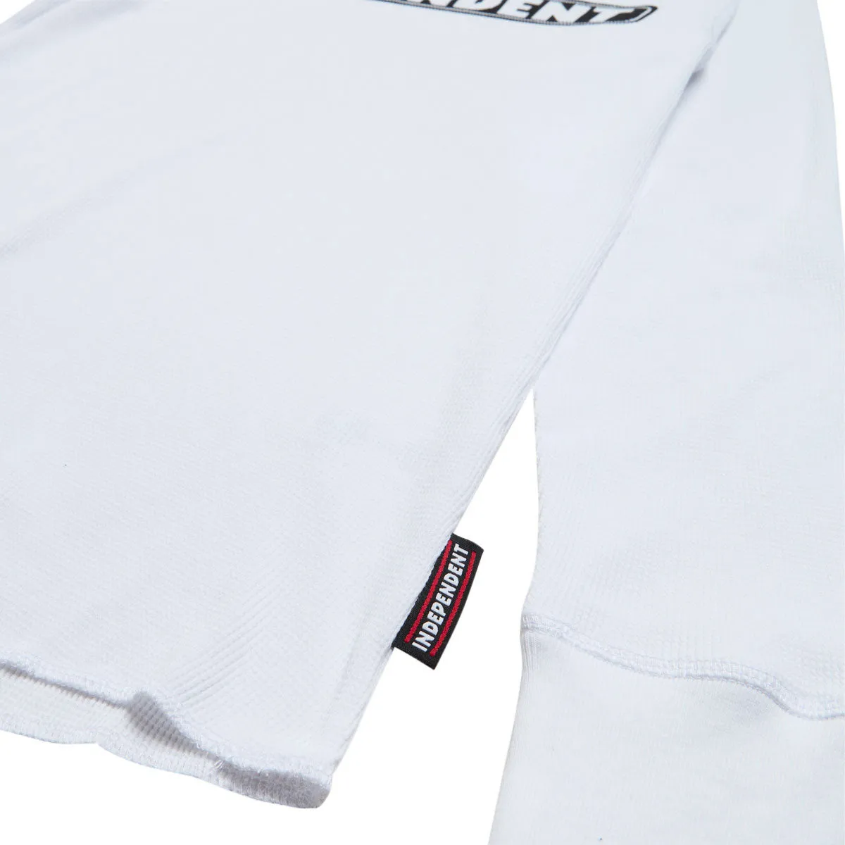 Slim Silhouette Independent Bar Logo Long Sleeve Thermal Shirt - White