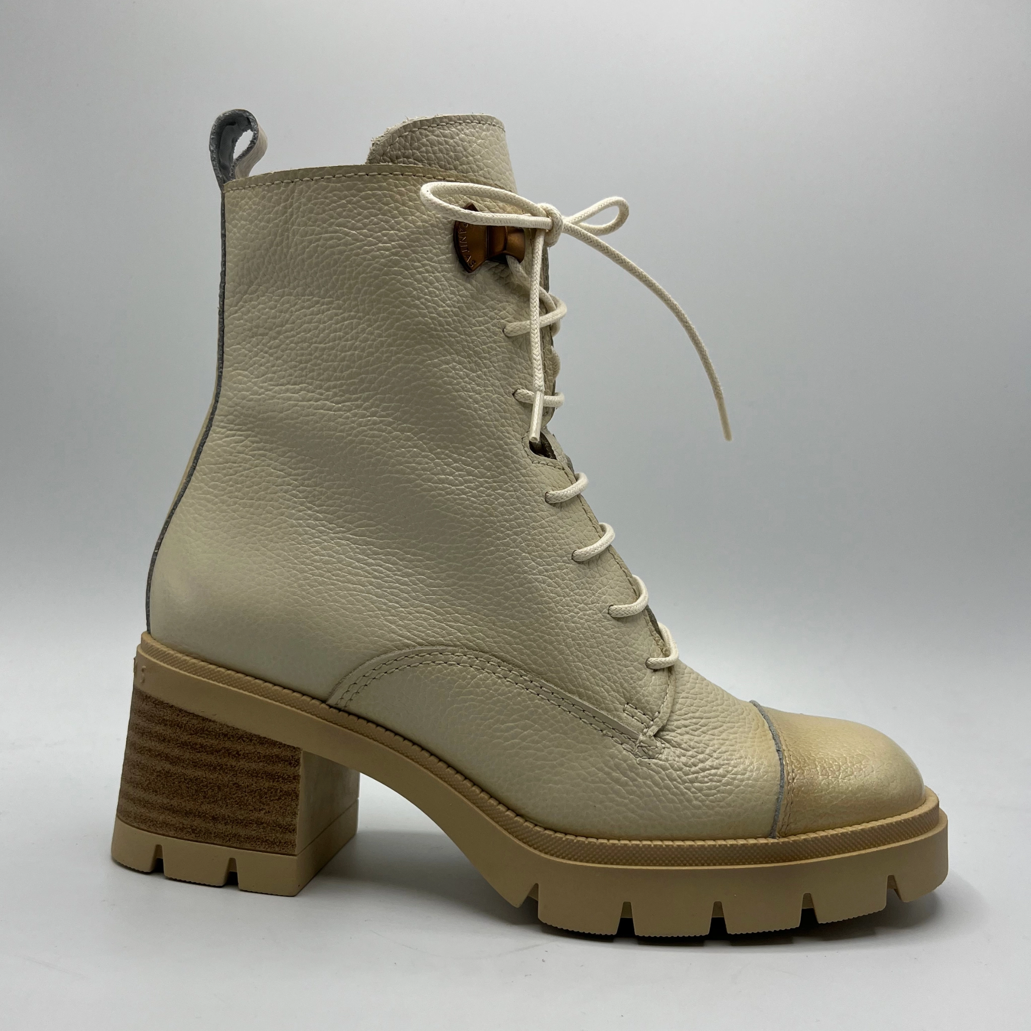 Hispanitas Everest II Trail Support Dressy look
