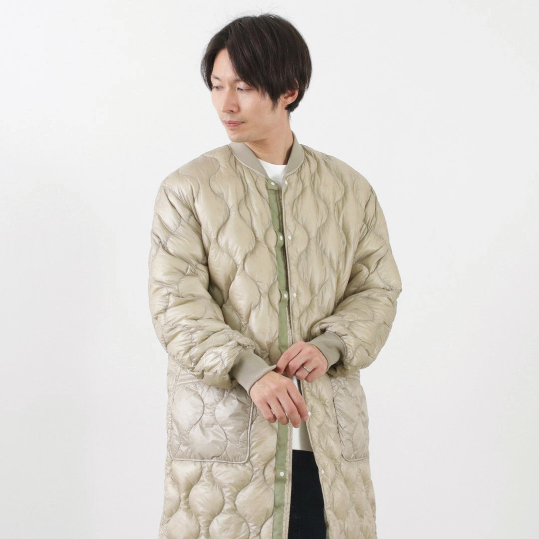 Soft Touch Lining Adjustable Hood Feature NANGA / Onion Quilted Half Down Coat