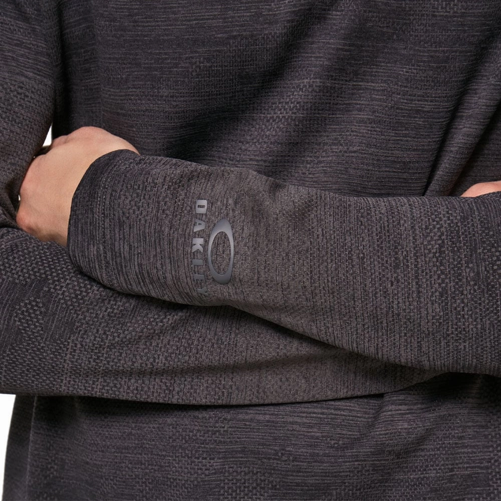 Comfy Street crew neck Oakley Contender 1/2 Zip - Blackout Heather