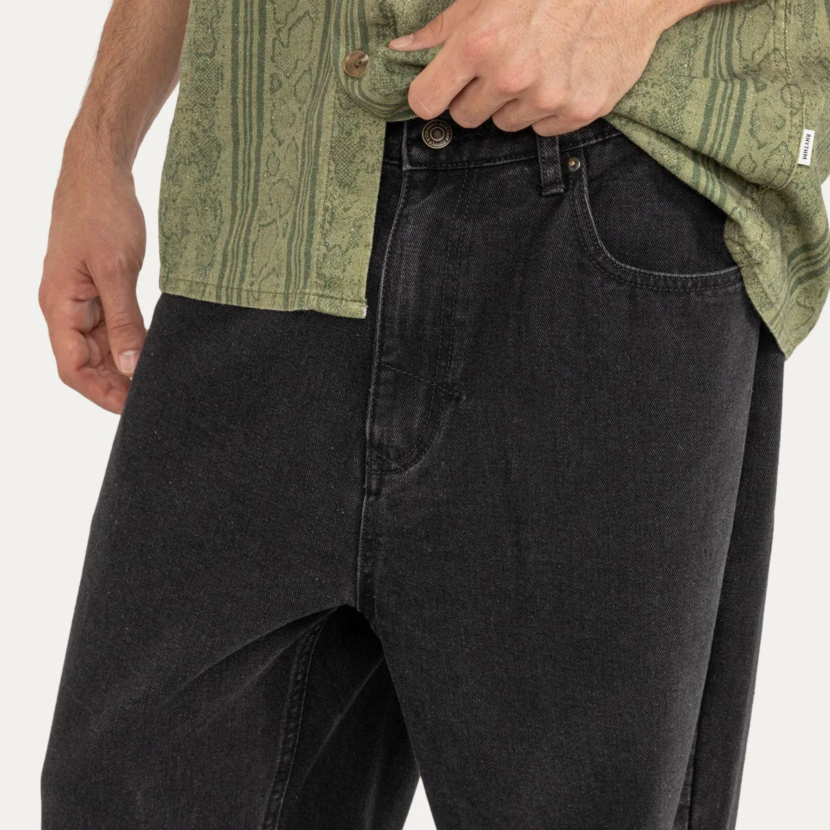 RecycledMaterial Rhythm Essential Jeans - Worn Black 2025