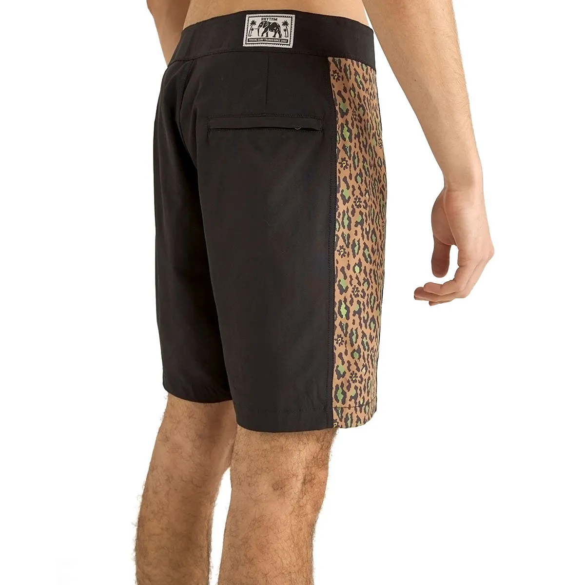 Flowy legs ThermalRegulatingLining Rhythm Leo Panel Boardshorts - Black