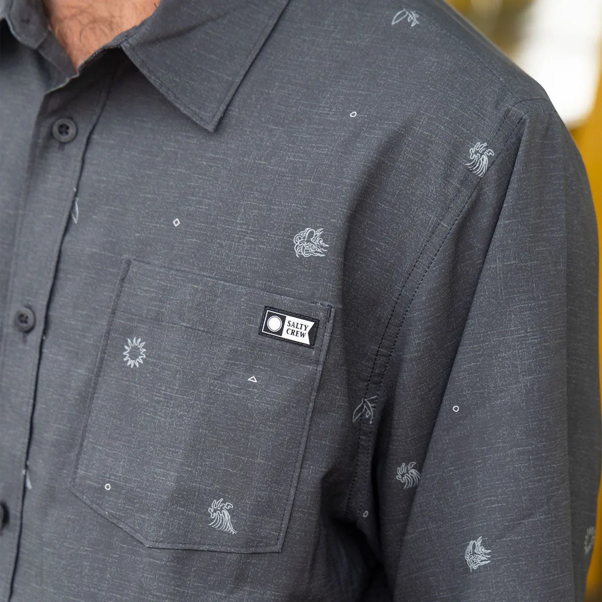 Salty Crew Micro Vibes Tech Woven Shirt - Coal Durable Texture Smooth Cotton Blend