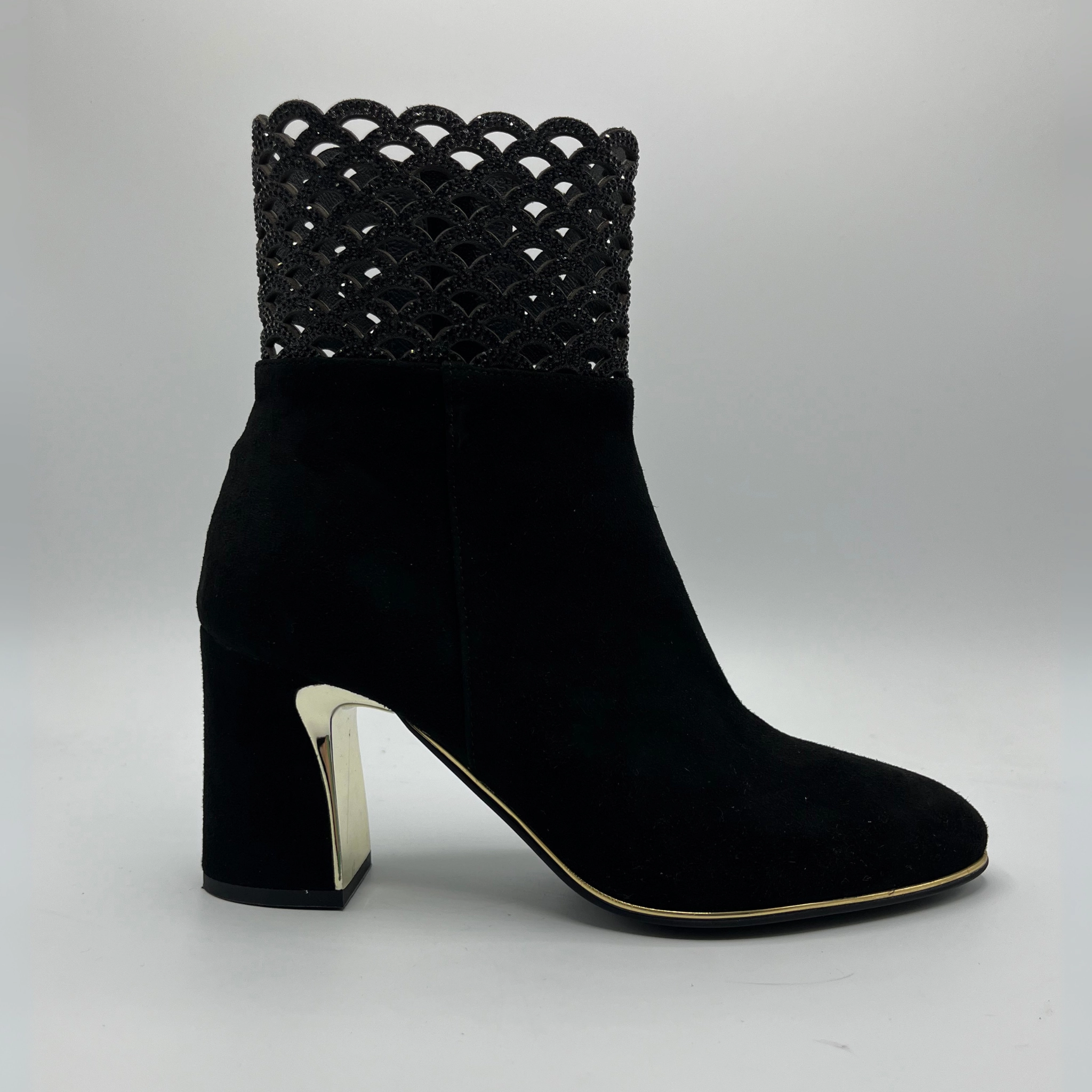 Django & Juliette DJ Kura Padded Collar Lining