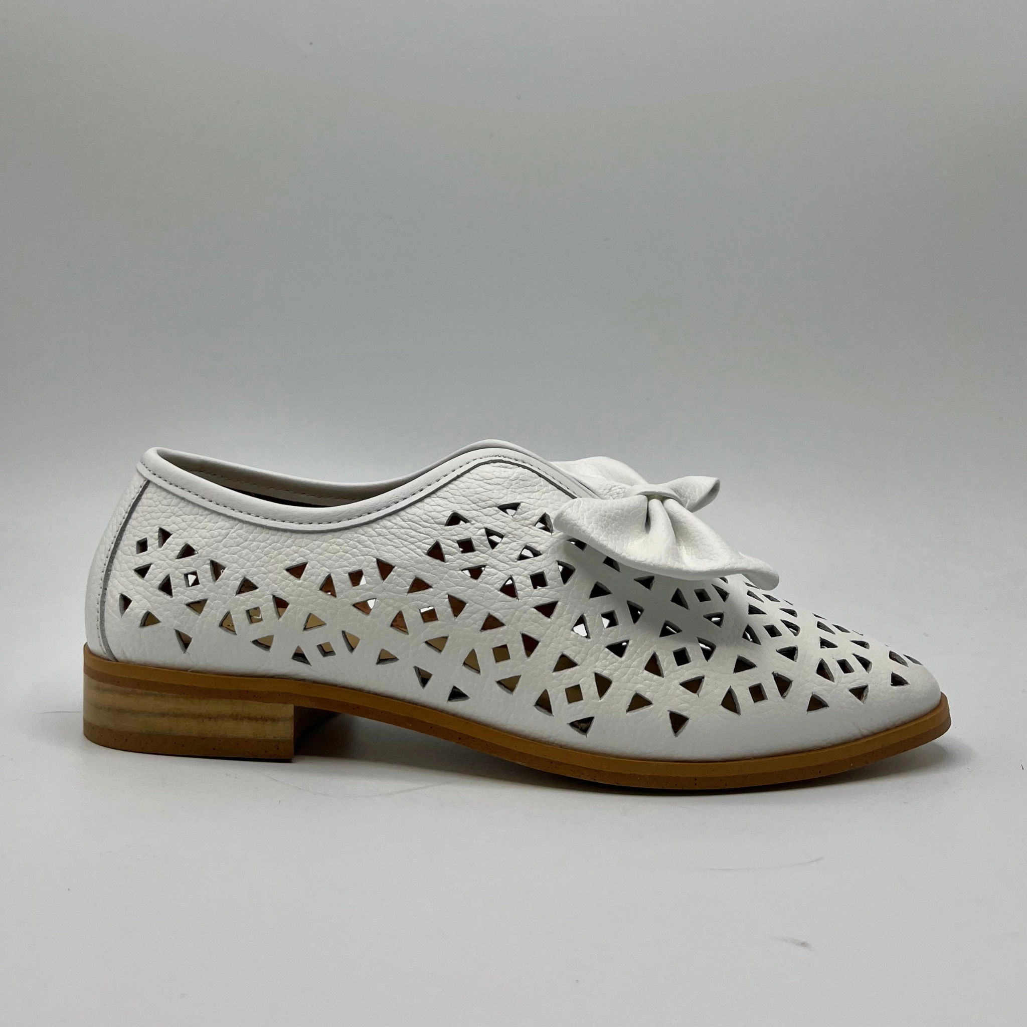 Folie's Nerea Breathable Design Grab Shade