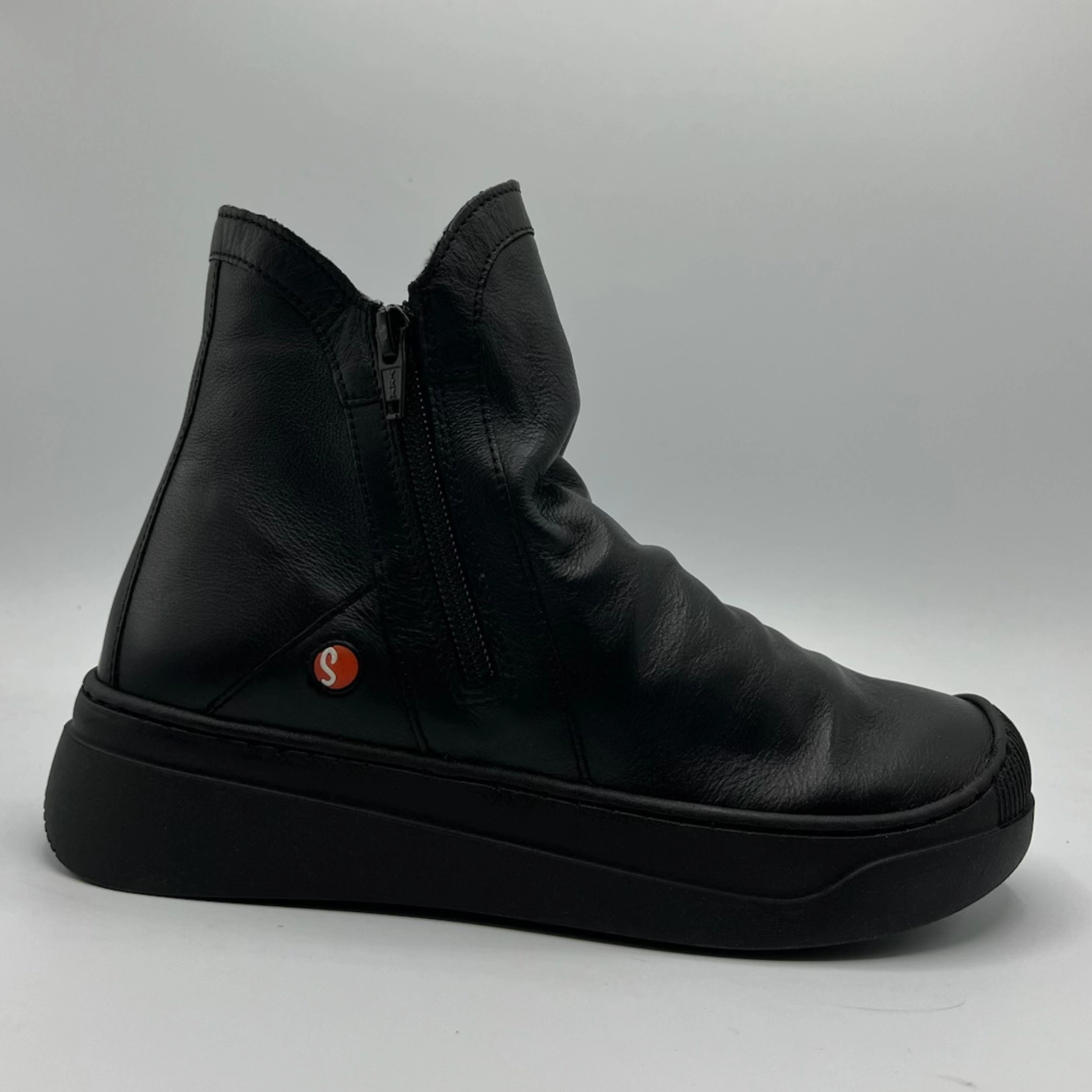 Seamless Comfort Rough Terrain Hydrophobic Upper Softinos Abil
