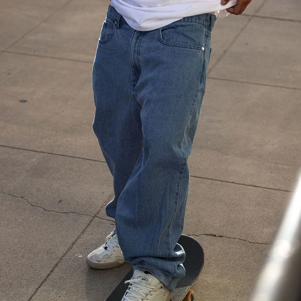 AdjustableWaistband Essential Wearable eS Baggy Denim Jeans - Light Blue
