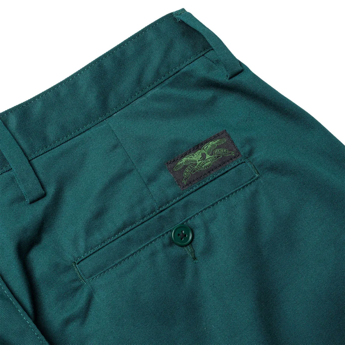 Anti-Hero Hecho Por Skate Shorts - Dark Green Everyday Basic