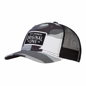 Magnetic Fastening Elastic Band TaylorMade Original One Trucker Cap - Black/Camo