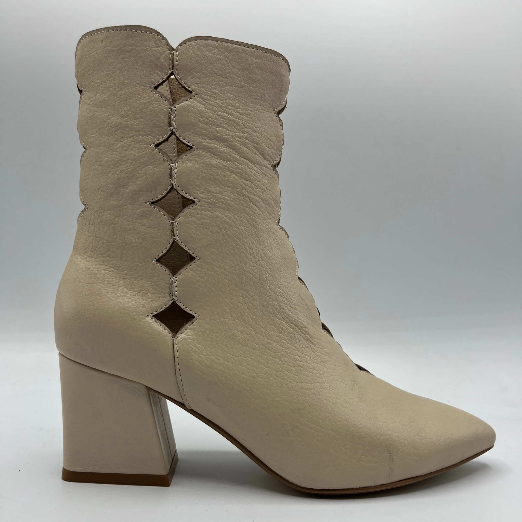 Durable Shell Outdoor Trek Django & Juliette Mamuns