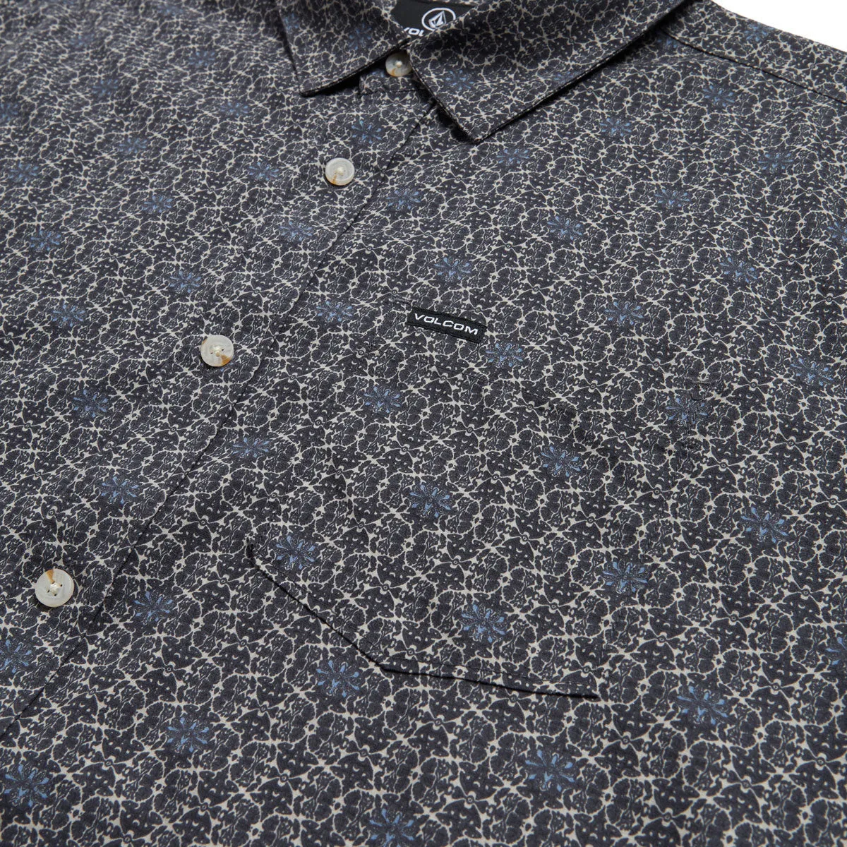 Breathable Underarm Vents Volcom Scaler Stone Woven Shirt - Moonbeam