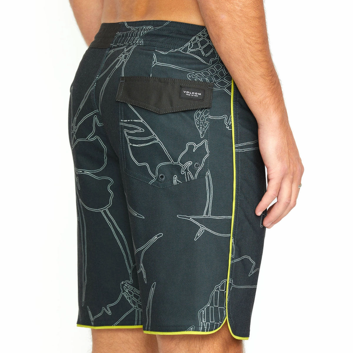 Low Bulk Volcom Mister Fib Scallop Stoney 19 Boardshorts - Stealth
