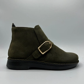 Naot Kolmer Protective Finish Rough Terrain Waterproof Design
